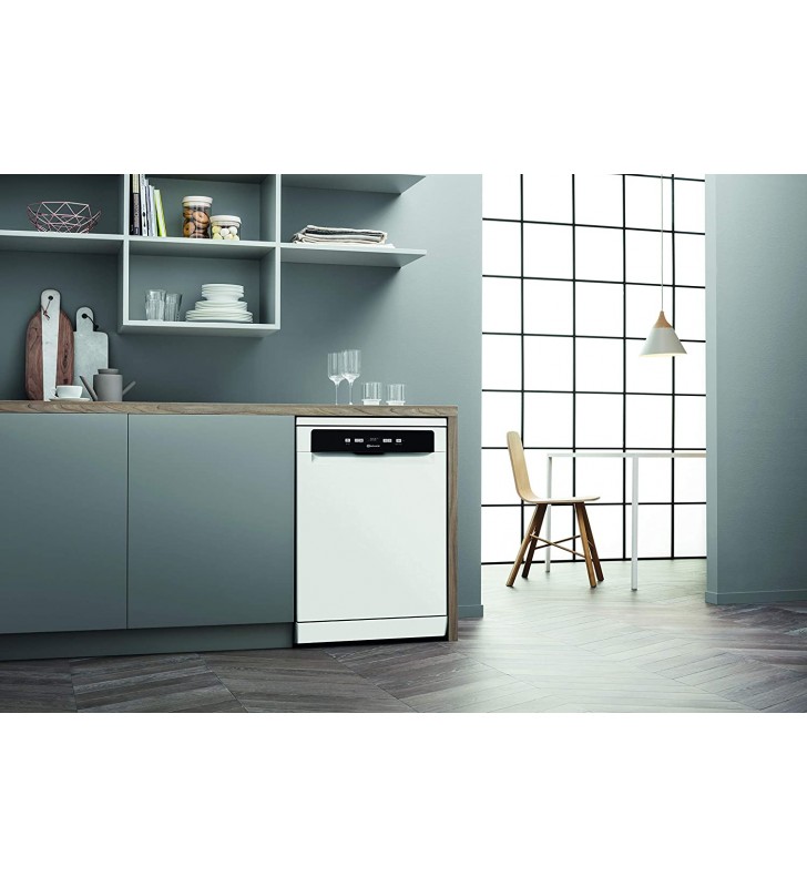 Bauknecht BFC 3T333 PF Freestanding Dishwasher 60 cm / 14 Place Setting / 7 Standard Programmes and 1 Sensor Program / PowerClean / ActiveDry / Cutlery Drawer / Full Water Protection [Energy Class D]